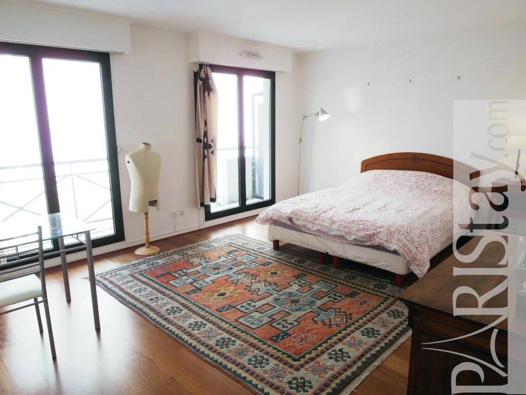 Salon Gris Taupe Bois : Paris location meublée Appartement type T2 Tocqueville 1 Bed Salon Gris Taupe Bois : Paris location meublée Appartement type T2 Tocqueville 1 Bed