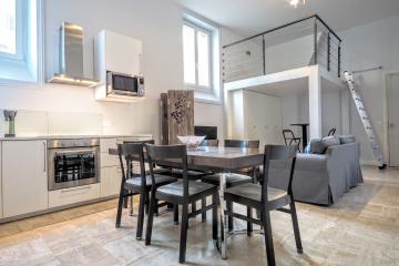 Apartment Eiffel Poincare