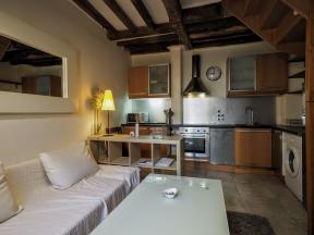 St Denis Halles Duplex B