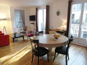 Appartement Girardon Montmartre Balcony - type T2