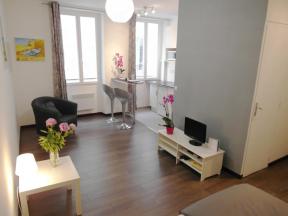 Appartement Notre Dame de Nazareth Studio - T1 studio