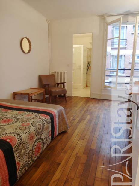 Paris studio for rent Montmartre 75009 Paris