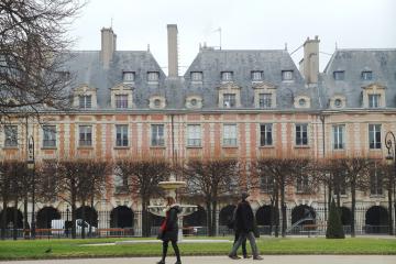 studio of Place des Vosges Tournelles Apartment Le Marais