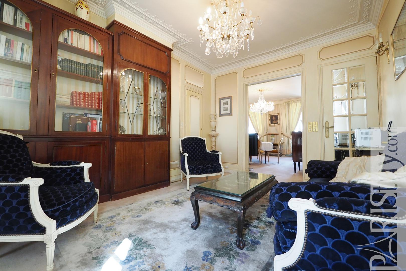 Location Appartement Paris T2 1 Chambre Bastille Place Des Vosges