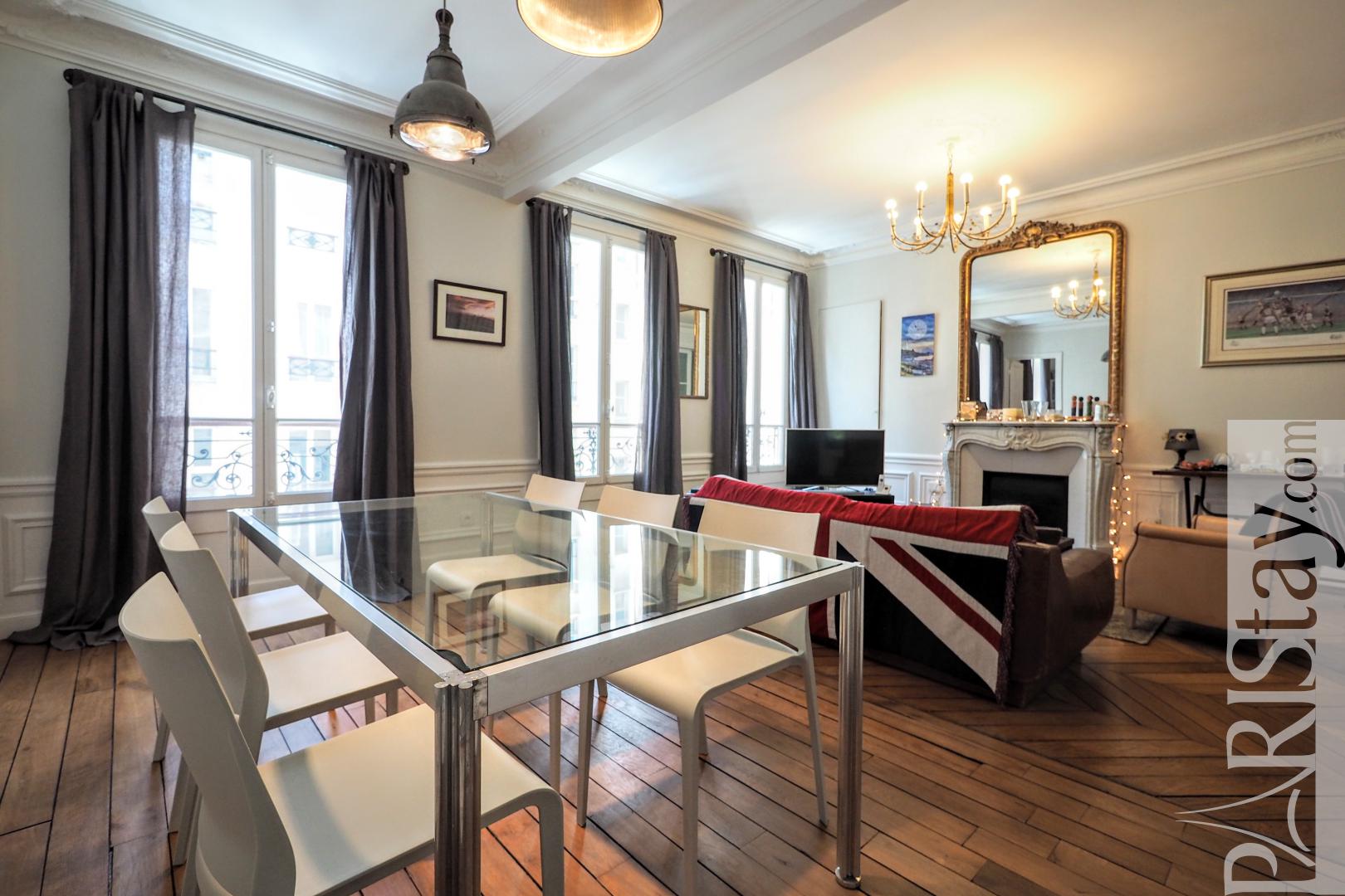 Rent Apartment in Paris 75008 - Furnished - 60m² Champs-Élysées