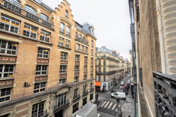 Apartment Madeleine Arcade