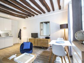 Mazarine Studio