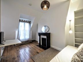 Apartment Etoile Delibes Eiffel - studio