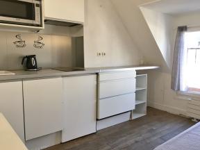 Apartment Square d'Anvers Balcony - 1 bedroom