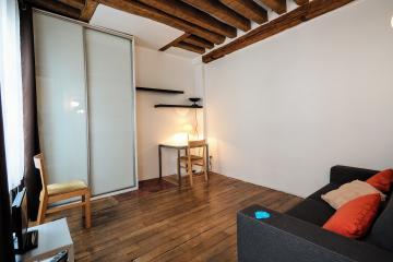 studio of Fourcy Paris apartments Le Marais