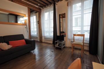 studio of Fourcy Paris apartments Le Marais